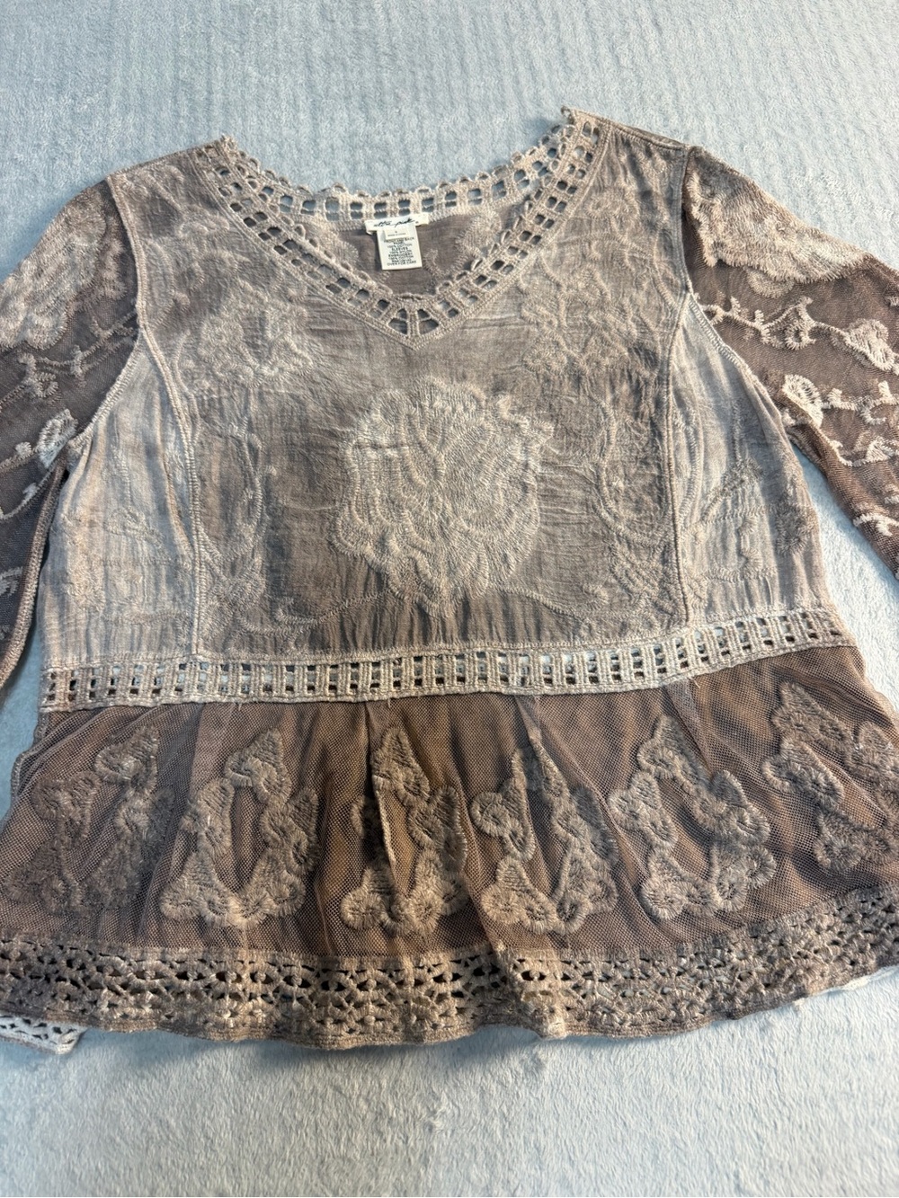 Embroidered Boho Peplum Top S Taupe Lace Mesh Cottagecore - Picture 3 of 12